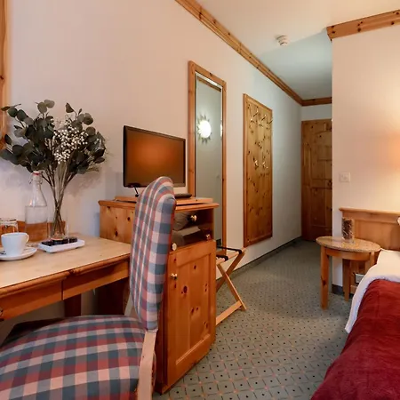 Alpine Club - Adults Only 4* أروسا