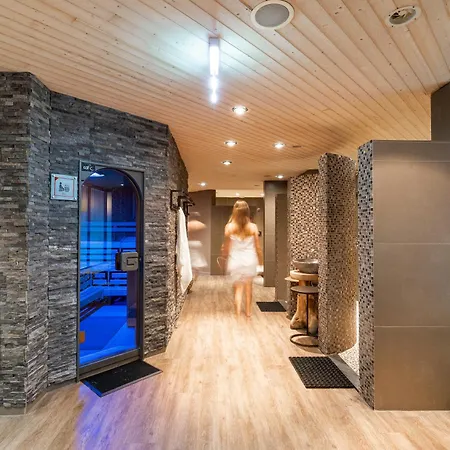 Hotel Alpine Club Arosa