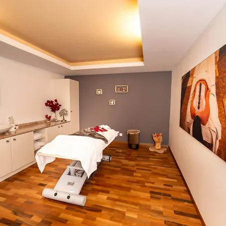 Alpine Club - Adults Only Arosa