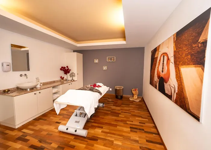 Alpine Club - Adults Only Arosa