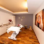 Alpine Club - Adults Only Arosa