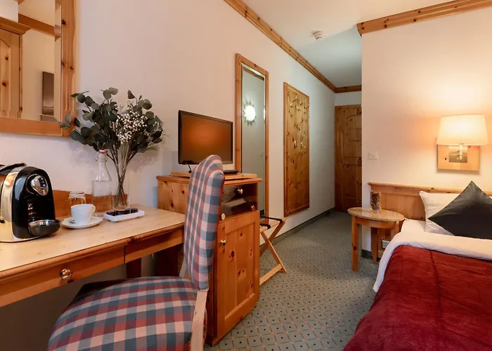 Alpine Club - Adults Only 4* Arosa